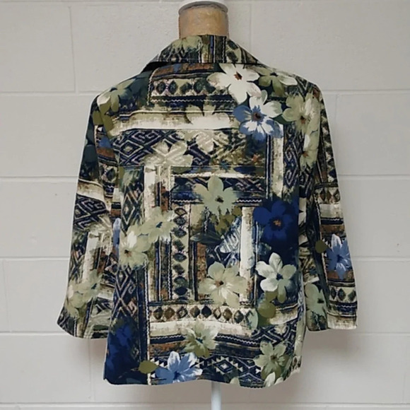Alfred Dunner Sueded Floral 3/4 Sleeve Open Front Pocketed Jacket - Picture 2 of 10